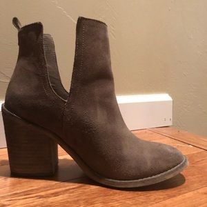 Steve Madden Sharini Cut Out Booties